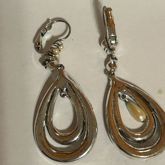 Diamond chandelier, earrings with pearl accents - Picture 2 of 2